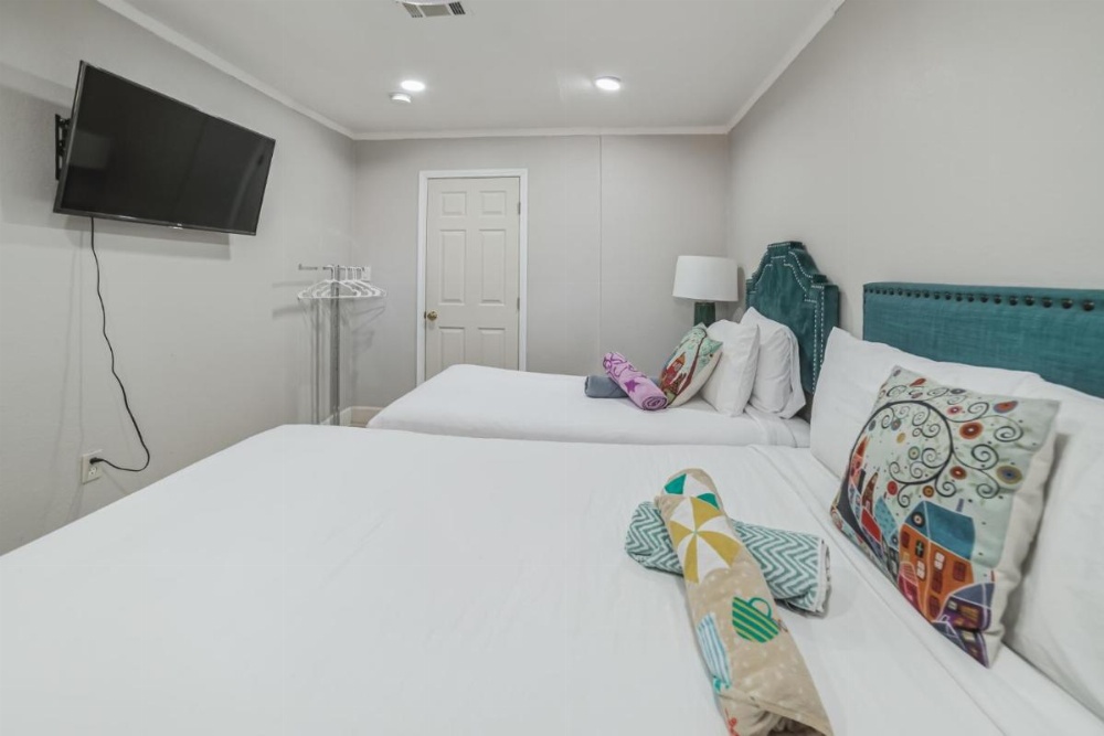 Las Vegas Retreat - 5 Mins From The Strip Home Image 11