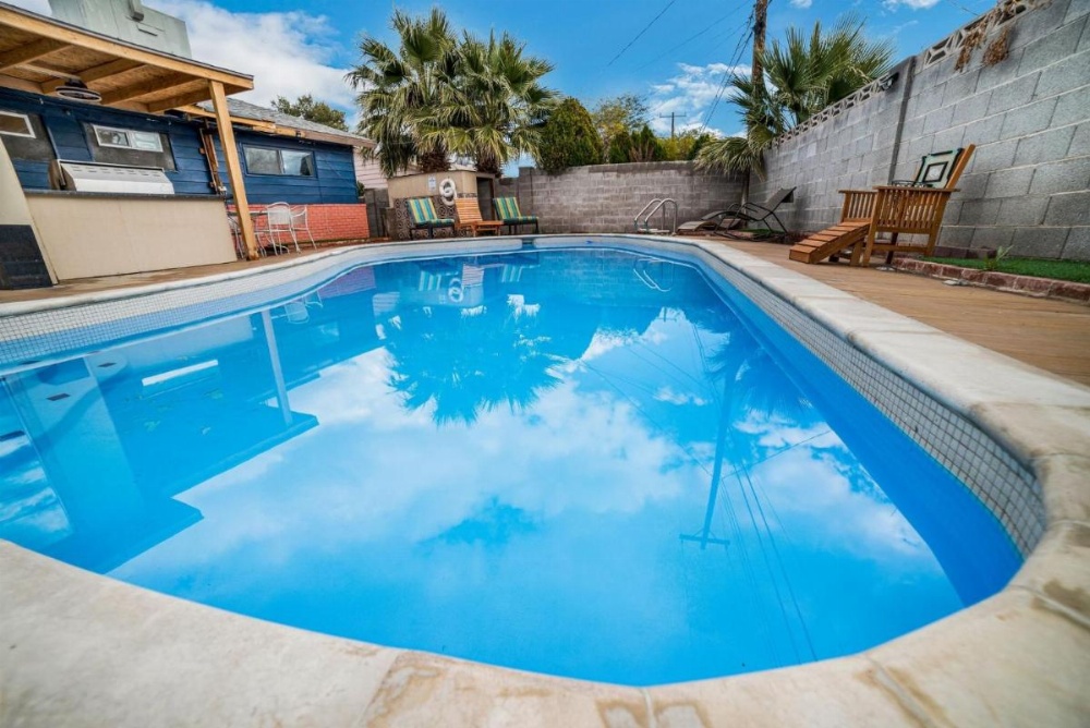 Las Vegas Retreat - 5 Mins From The Strip Home Image 15