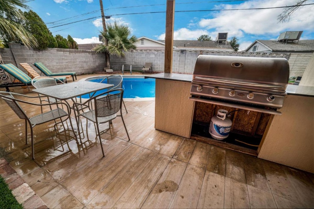 Las Vegas Retreat - 5 Mins From The Strip Home Image 17
