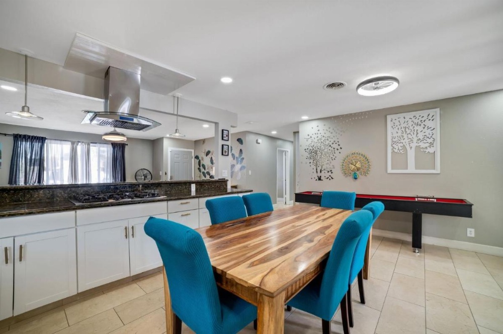 Las Vegas Retreat - 5 Mins From The Strip Home Image 18