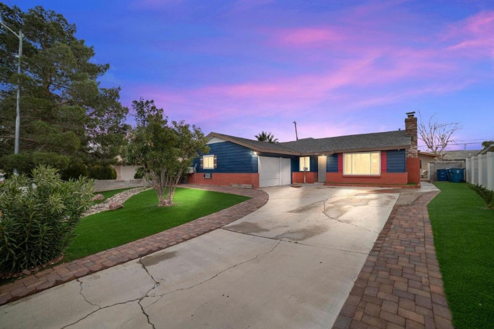 Las Vegas Retreat - 5 Mins From The Strip Home Image 29
